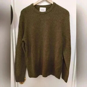 - Old Navy Women's Sweatshirt